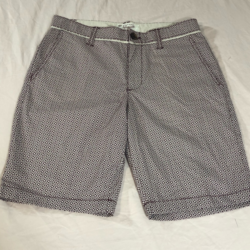 Penguin patterned shorts. MENS SIZE 10